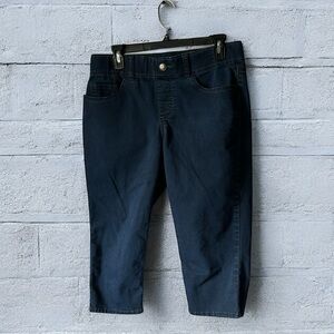 Riders by Lee mid rise capri jeans